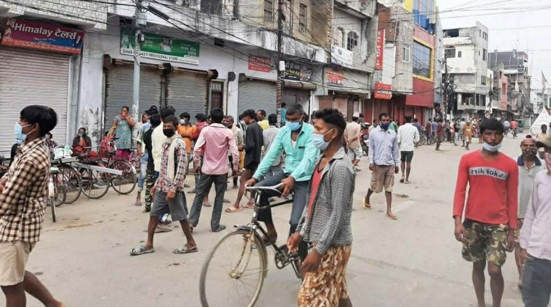 नेपालगन्जको त्रिभुवन चोकमा बर्षौ देखि स्थापित श्रम बजार अब रामलिला मैदानमा