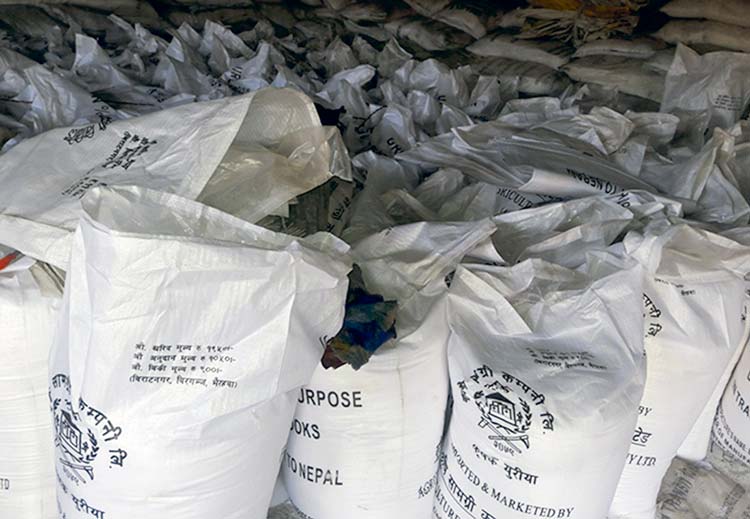 बंगलादेशसँग ५० हजार मेट्रिक टन मल किन्ने सरकारको निर्णय