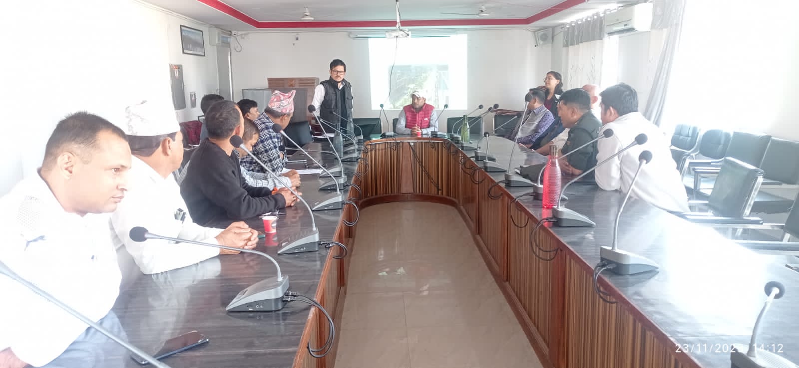 नगरलाई सफा, स्वच्छ र सुन्दर बनाउन प्रभावकारी अभियान सञ्चालन गर्दै