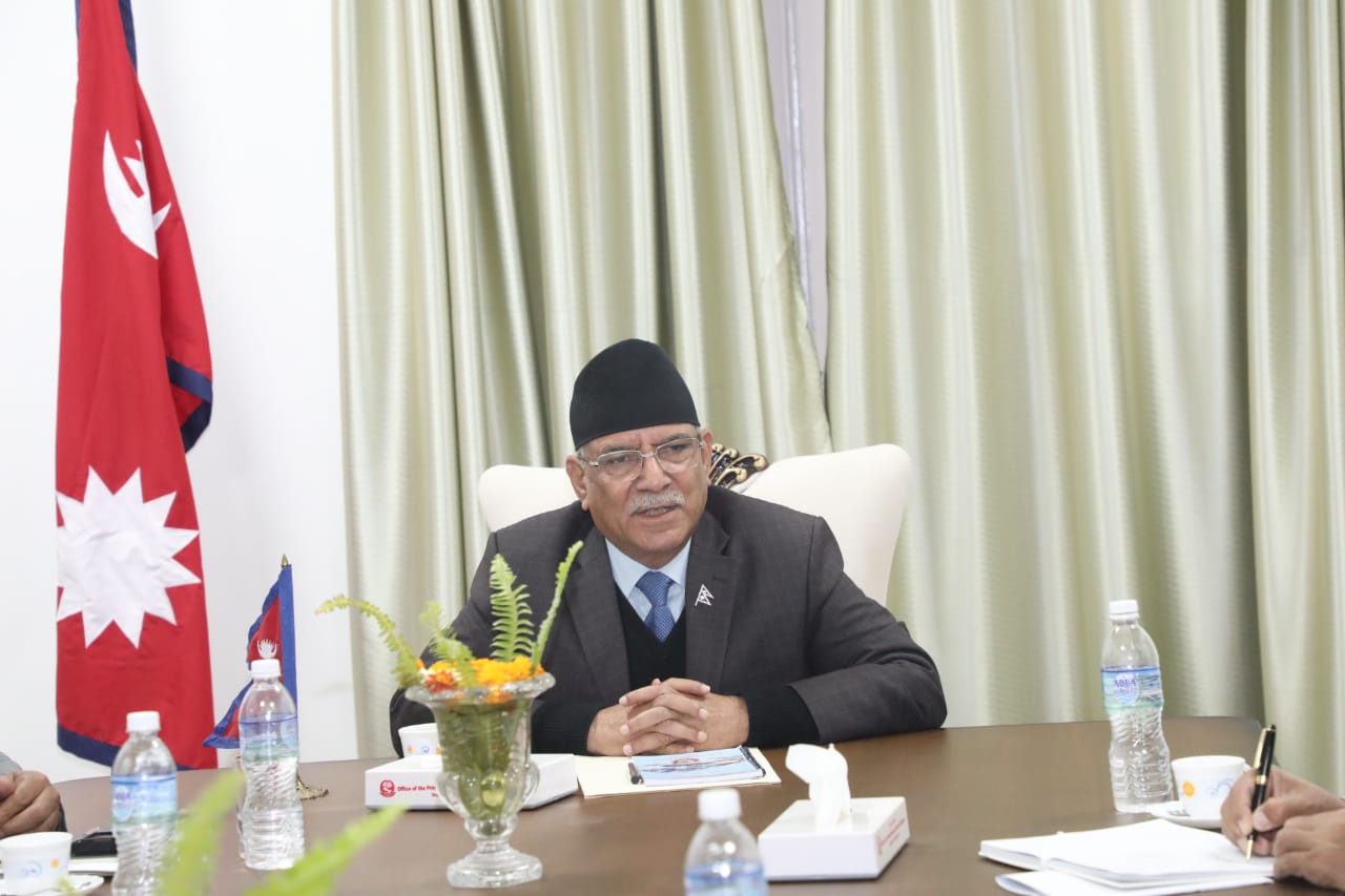 महशुल पनि उठ्ने, उद्योग पनि चल्ने बिकल्पमा जानुपर्छः प्रधानमन्त्री