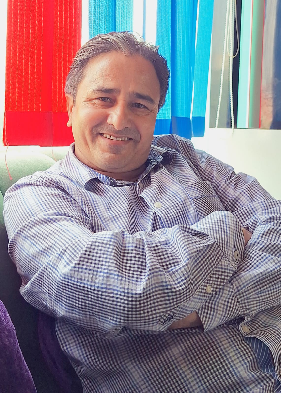 यो सहमतिले आफैंमा गम्भीर प्रश्नहरूको घेरा बोकेको छ—के यो सहमति लोकतान्त्रिक अभ्यासको सशक्त उदाहरण हो त ? कि सत्ताको साँघुरो गणित मिलाउने रणनीतिक लचीलोपन मात्र ?