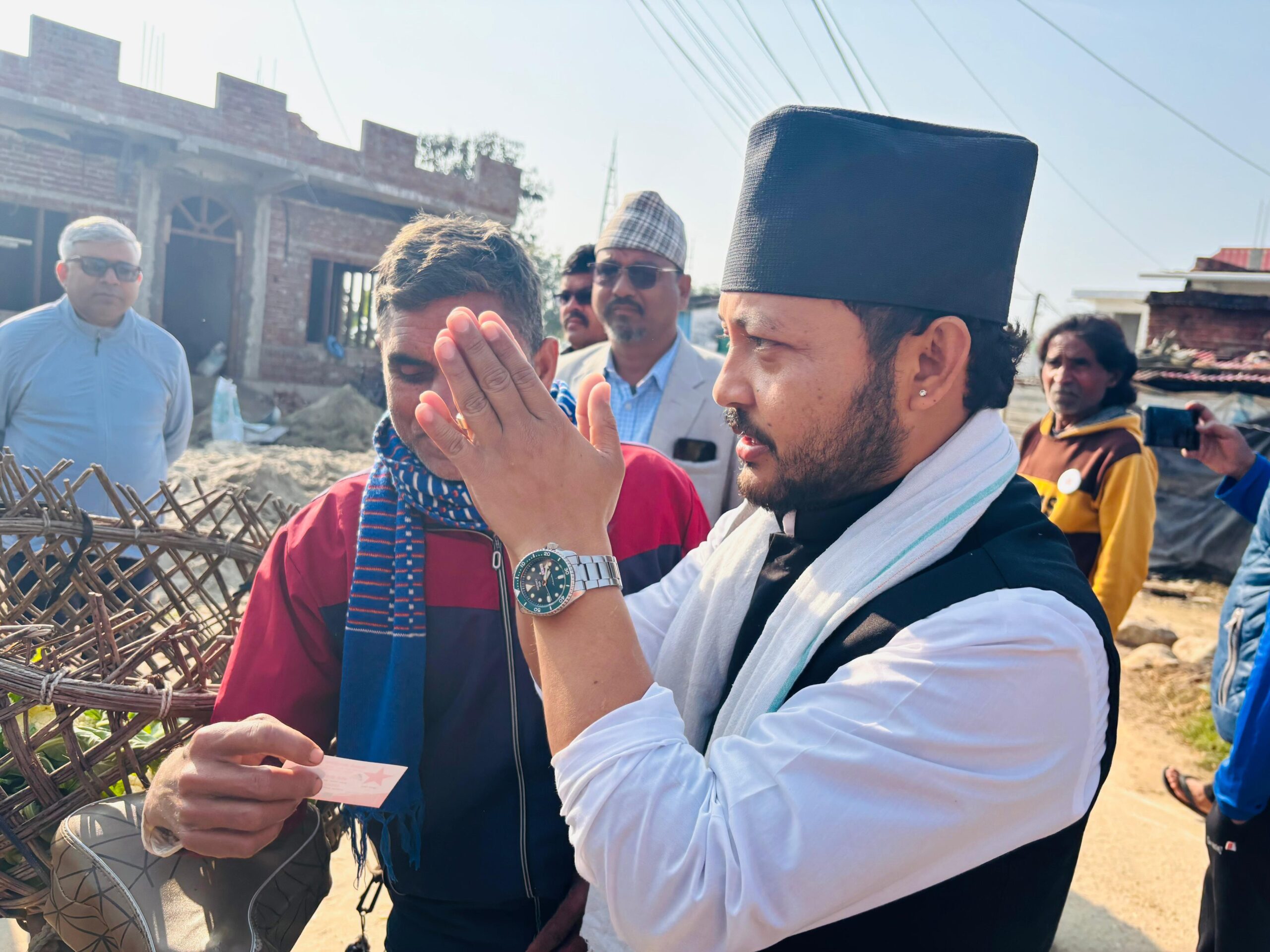 नेपालगन्ज २० राझाका बस्ती–बस्तीमा भरोसाको संवाद : जनताको माया पाएर भावुक बन्दै दिपेन्द्र बिष्ट