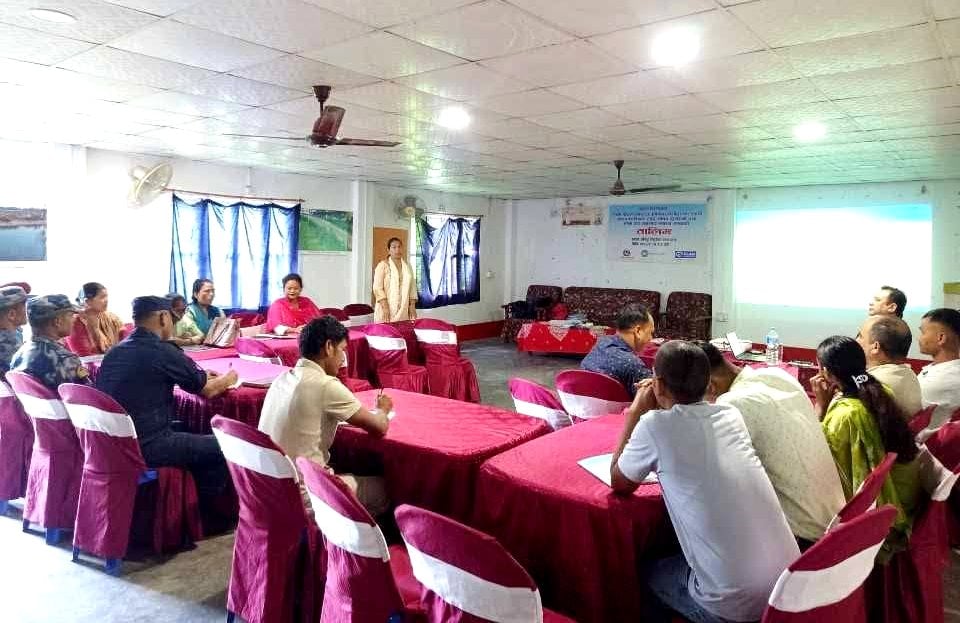 राजापुरमा मानव बेचबिखन रोकथाम तथा सीमापार समन्वय संयन्त्रसम्बन्धी तालिम